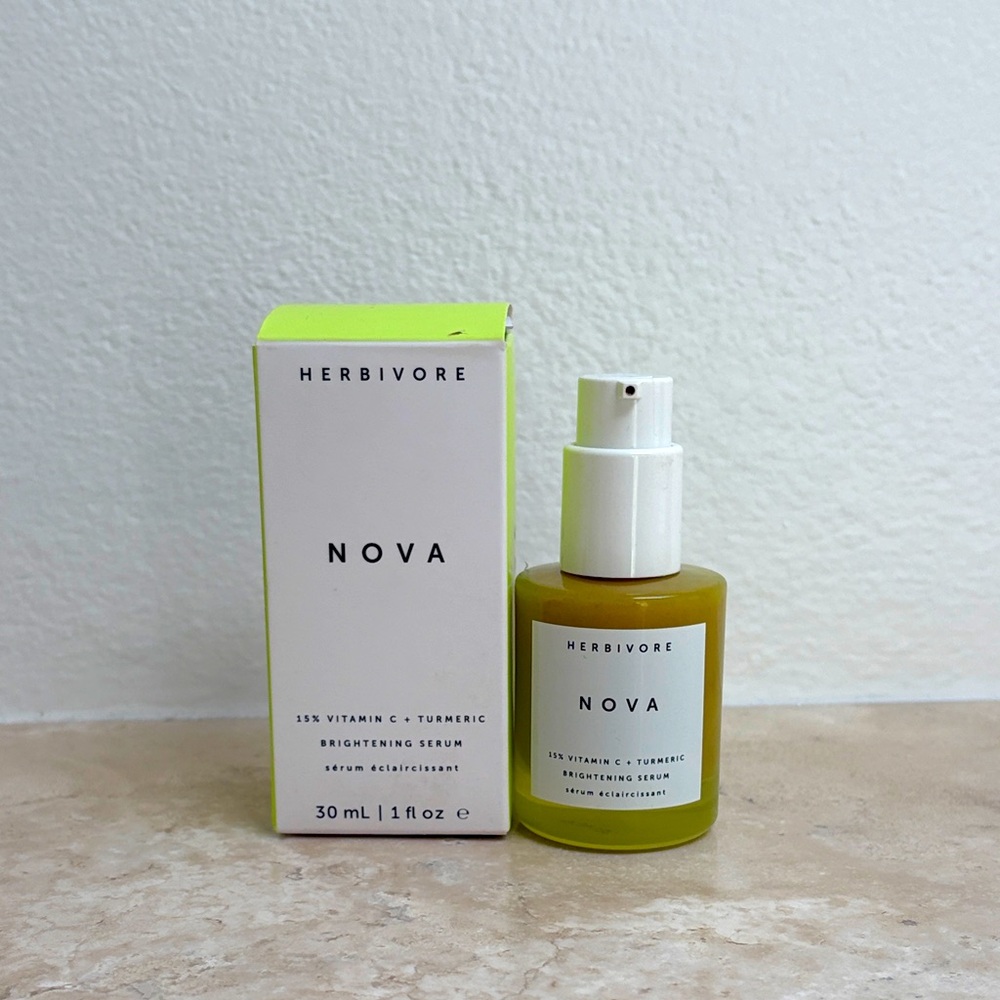 Herbivore nova vitamin c serum brightening